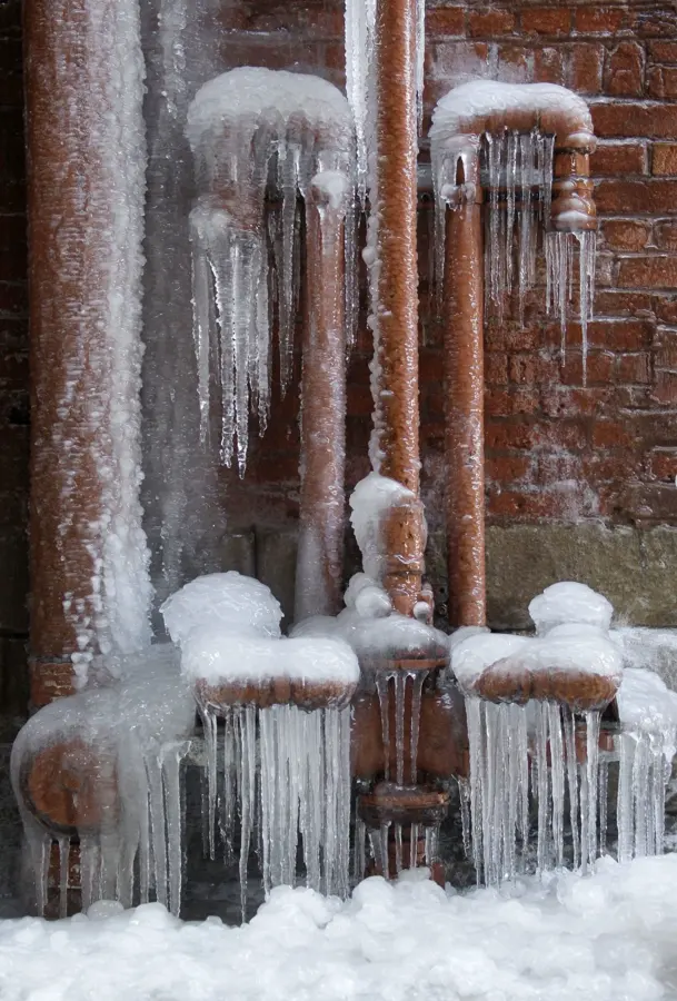 A frozen pipe with icicles that burst in a Sun City, CA home